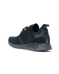 Chaussures de sport noires adidas