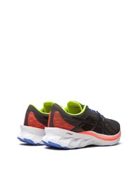 Chaussures de sport noires Asics