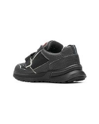 Chaussures de sport noires Prada