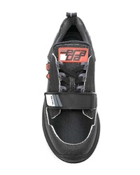 Chaussures de sport noires Prada