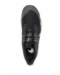 Chaussures de sport noires Nike