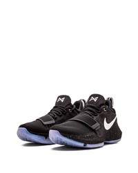 Chaussures de sport noires Nike