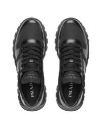 Chaussures de sport noires Prada