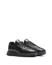 Chaussures de sport noires Prada