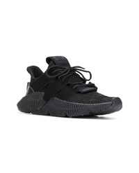 Chaussures de sport noires adidas