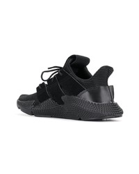 Chaussures de sport noires adidas