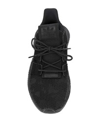 Chaussures de sport noires adidas