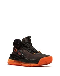 Chaussures de sport noires Jordan