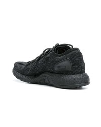 Chaussures de sport noires adidas