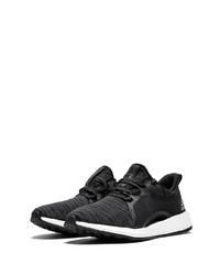 Chaussures de sport noires adidas