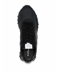 Chaussures de sport noires Ghoud