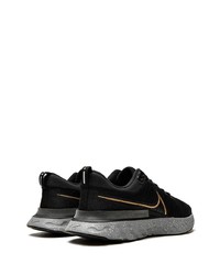 Chaussures de sport noires Nike