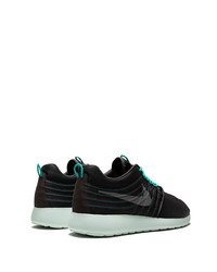 Chaussures de sport noires Nike