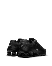 Chaussures de sport noires Nike