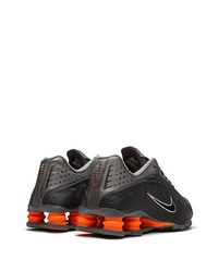 Chaussures de sport noires Nike