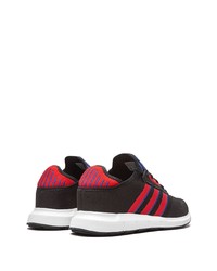 Chaussures de sport noires adidas