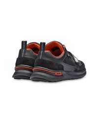 Chaussures de sport noires Prada