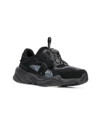 Chaussures de sport noires Puma