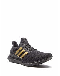 Chaussures de sport noires adidas