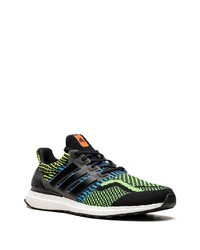 Chaussures de sport noires adidas