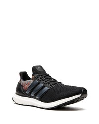 Chaussures de sport noires adidas