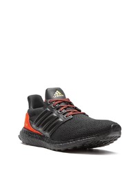 Chaussures de sport noires adidas