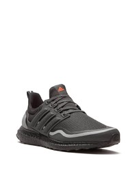 Chaussures de sport noires adidas