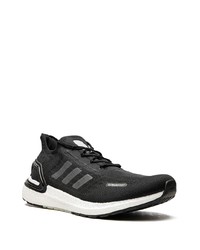 Chaussures de sport noires adidas