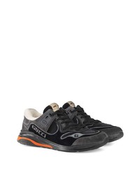 Chaussures de sport noires Gucci