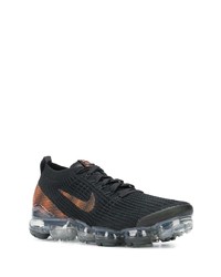 Chaussures de sport noires Nike