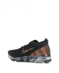 Chaussures de sport noires Nike