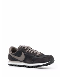 Chaussures de sport noires Nike