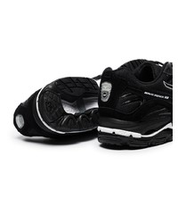 Chaussures de sport noires Mizuno