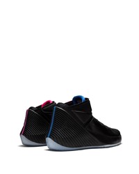 Chaussures de sport noires Jordan