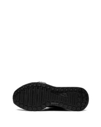 Chaussures de sport noires Puma