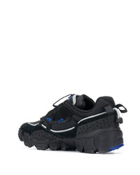 Chaussures de sport noires Puma