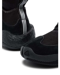 Chaussures de sport noires adidas