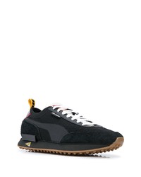 Chaussures de sport noires Puma