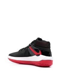 Chaussures de sport noires Nike