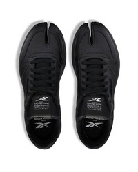 Chaussures de sport noires Reebok