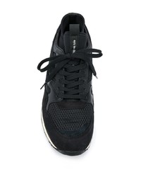 Chaussures de sport noires Diadora