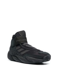 Chaussures de sport noires adidas