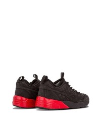 Chaussures de sport noires Puma