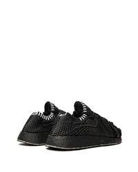 Chaussures de sport noires adidas