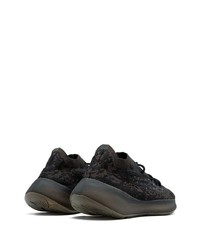 Chaussures de sport noires adidas YEEZY