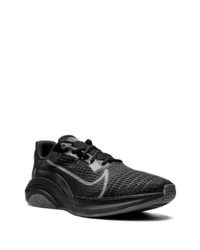 Chaussures de sport noires Nike