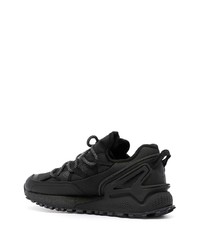 Chaussures de sport noires adidas