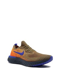 Chaussures de sport olive Nike