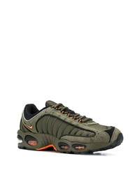 Chaussures de sport olive Nike