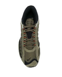 Chaussures de sport olive Nike